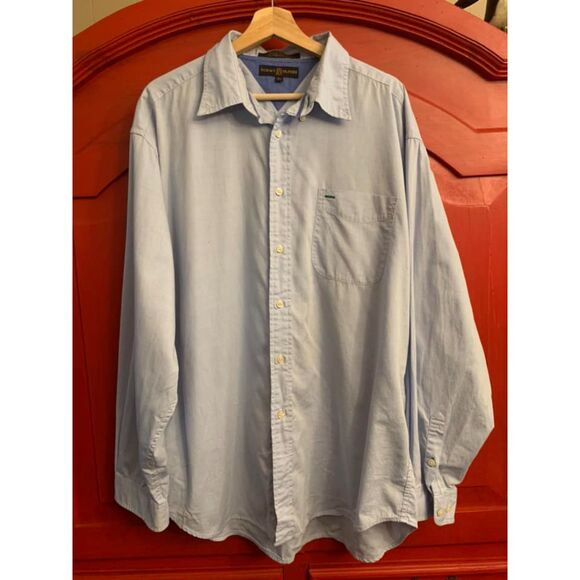 Tommy Hilfiger Golf XL Blue Chambray Style Button Down Shirt Sleeve Emblem EUC - Picture 1 of 4